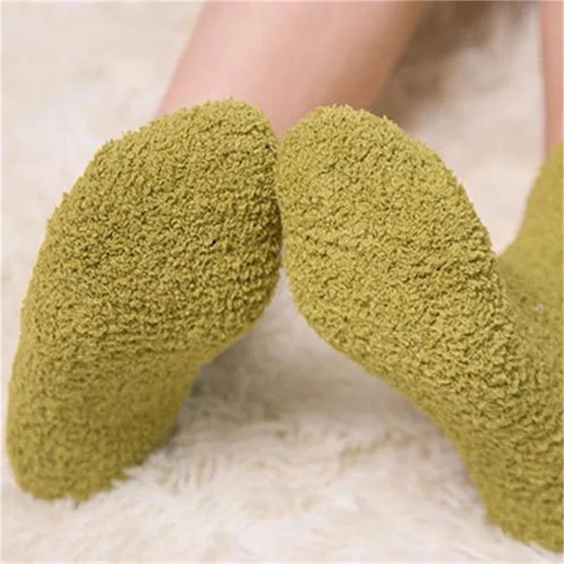 QinyeThree Sweet Animal Embroidery Thermal Socks
