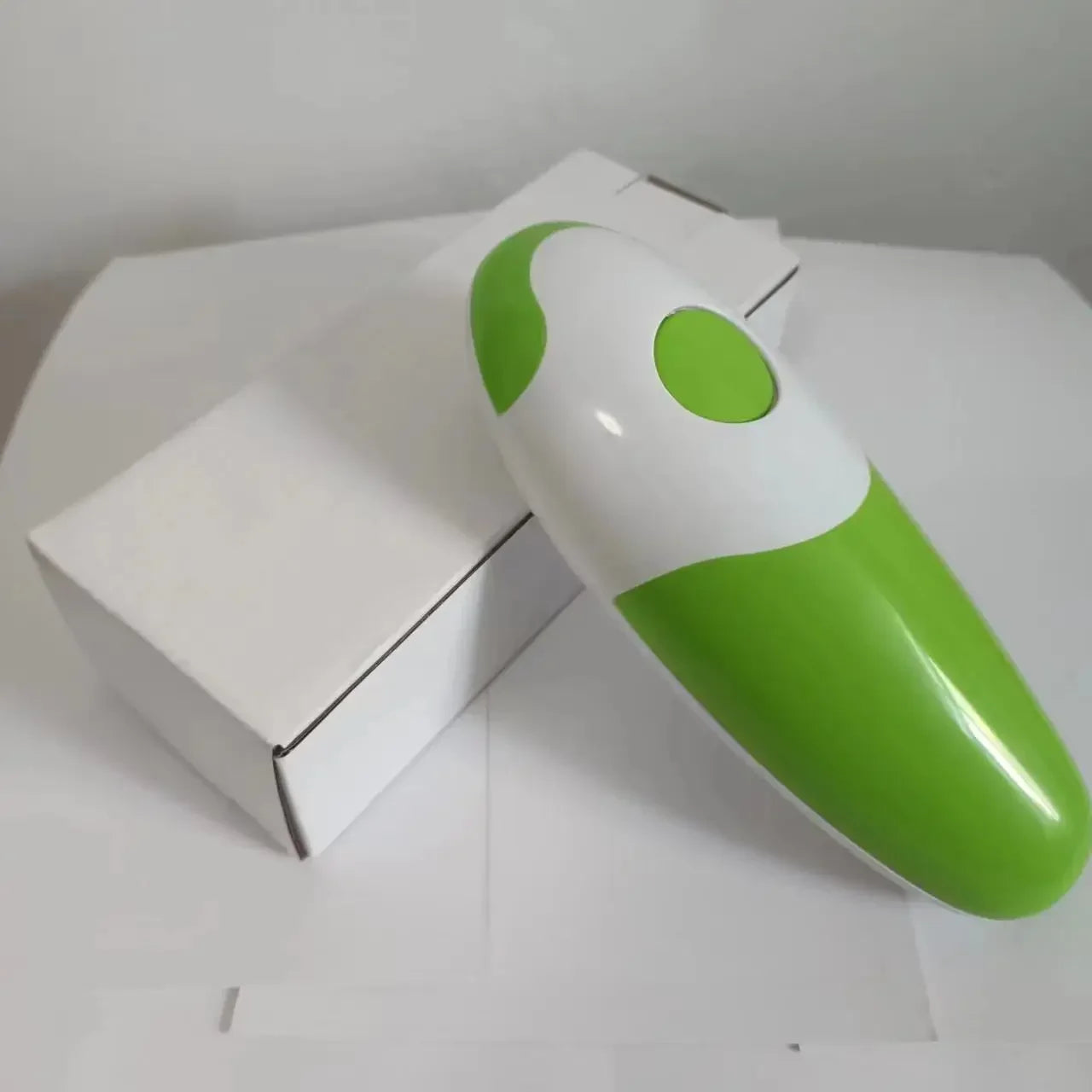 The JJ8695 Universal Ergonomic Bottle Opener